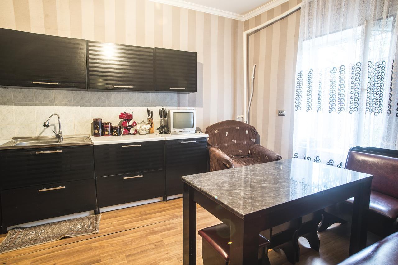 Zukas Hause Hotel Ахалцихе Екстериор снимка